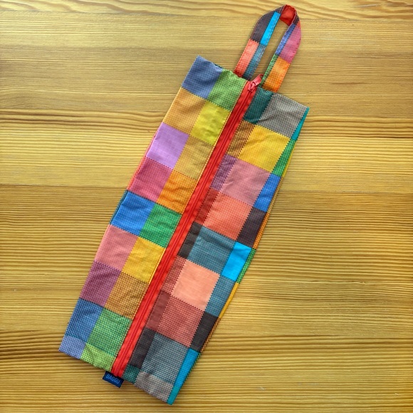 Baggu 3D Zip Pouch in Madras, Medium - Picture 2 of 2